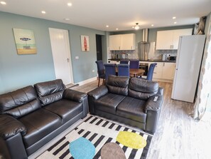 Cottage | Living area