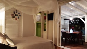 1 chambre, fer et planche Ă repasser, lit parapluie, Wi-Fi gratuit