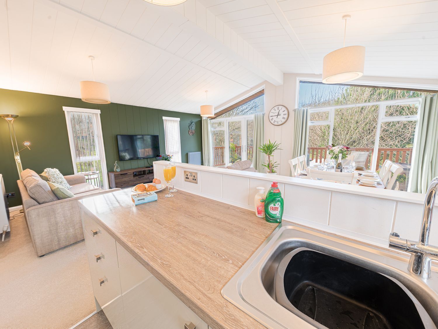 Fridge, dishwasher, electric kettle, toaster