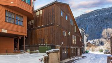 Condo, 1 Bedroom | Exterior