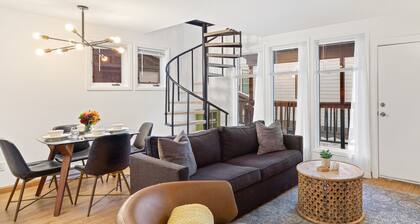 Comfort, Style, Short Walk To Town Park & Gondola 1 Bedroom Condo by RedAwning
