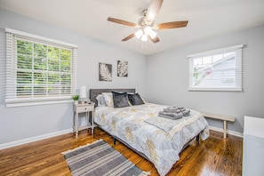 3 bedrooms, bed sheets - Reilly Road Ranch (Fayetteville)