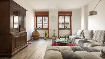 Apartamento | Área de estar | TV de tela plana