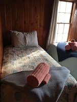 Cottage, 2 Bedrooms | 2 bedrooms, free WiFi
