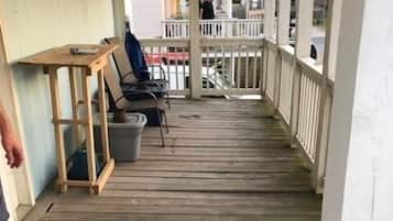 Cottage, 2 Bedrooms | Property grounds