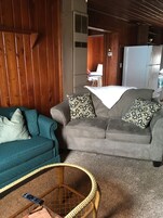 Cottage, 2 Bedrooms | Living area