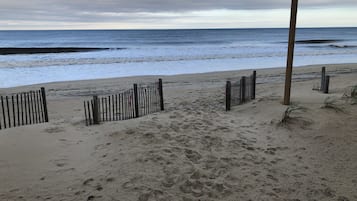 Cottage, 2 Bedrooms | Beach | Beach nearby
