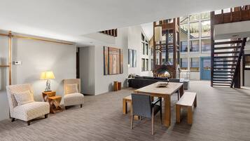 Condo, 4 Bedrooms | Interior