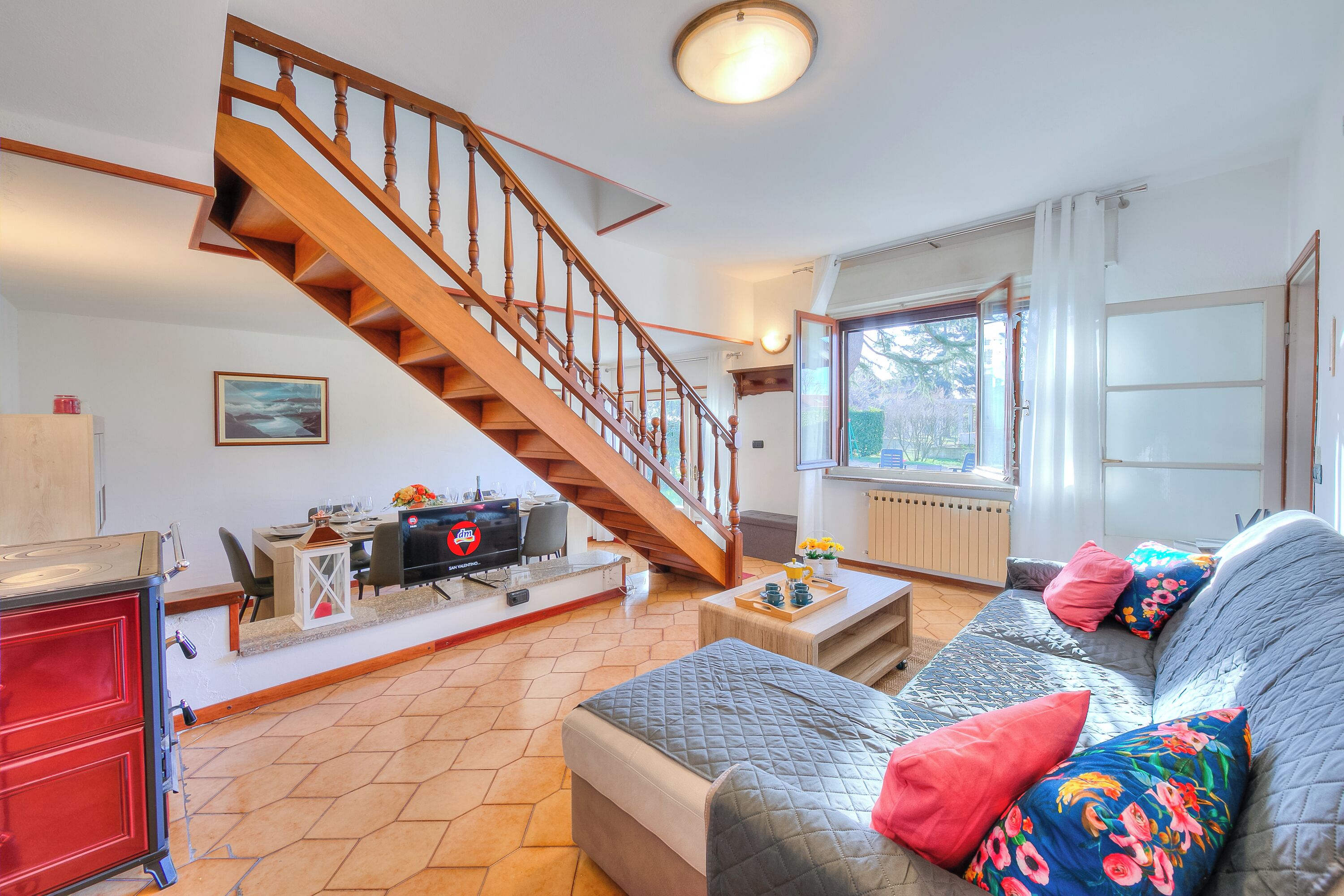 Televisi 21-inci dengan saluran TV kabel