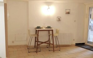 Dining - Studio la Traverse (Rians)