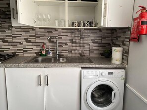 House, Multiple Beds | Private kitchen | Fridge, microwave, oven, stovetop - Remarkable 2-bed Cottage in Hove (Hove)