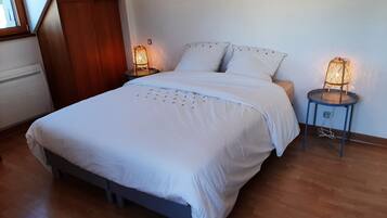 2 camere, culla da viaggio, Wi-Fi