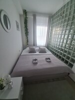 1 habitación y cunas 
