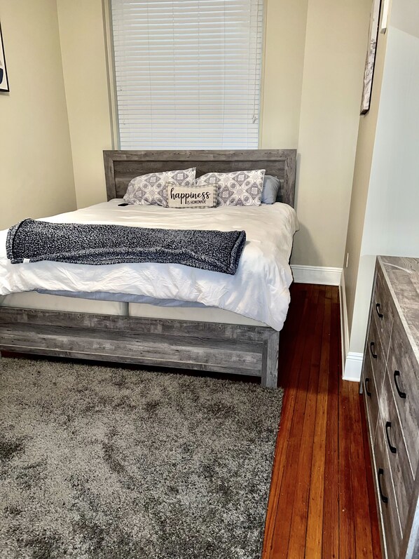 2 bedrooms, WiFi, bed sheets, wheelchair access