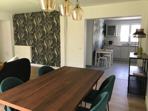 Dining - Ground-floor apartment with 2 bedrooms in a quiet neighborhood (Cambo-les-Bains)