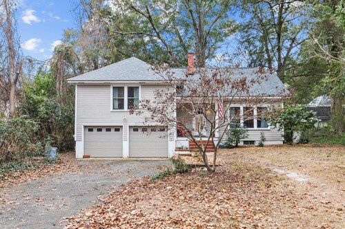 The Bungalow on Connecticut