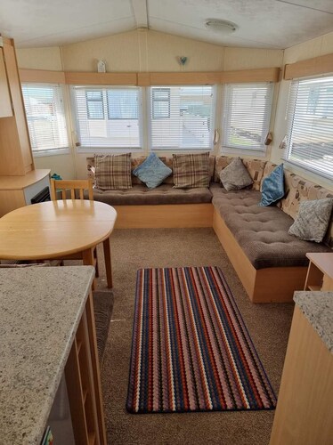 Beautiful 2-bed Caravan in Abergele Town