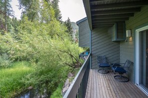 Property grounds - Riverside Dream! Quiet Spot W Deck, 5 Min Walk To Gondola & Main St. 2 Bedroom Condo by RedAwning (Telluride)