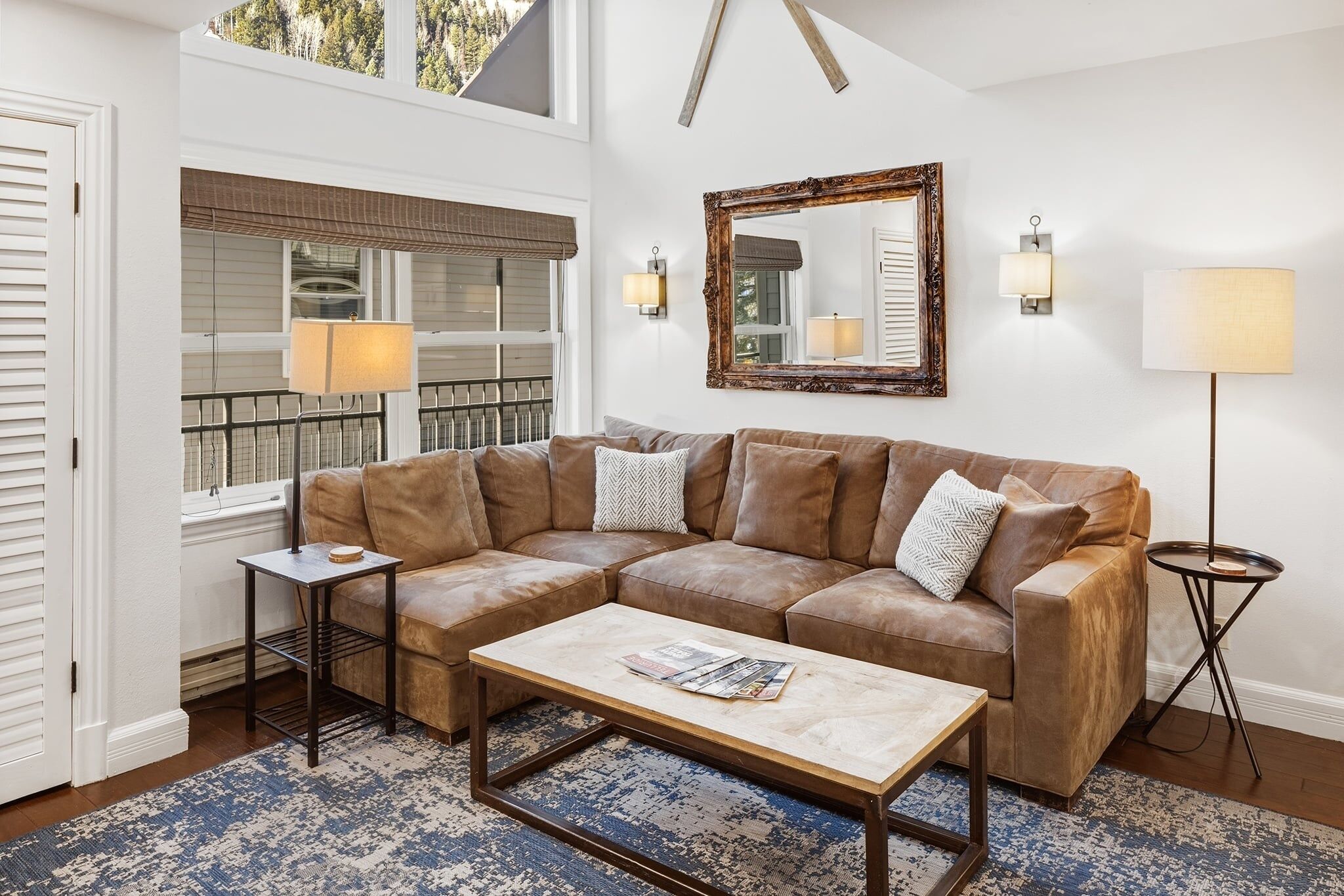 Condo, 2 Bedrooms | Living area