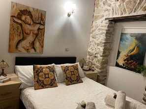 3 chambres, bureau, fer et planche à repasser, Wi-Fi gratuit