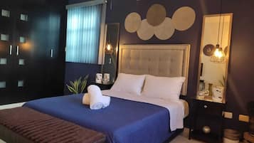 Deluxe-Zimmer | Laptopgeeigneter Arbeitsplatz, kostenloses WLAN, Bettwäsche