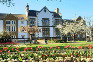 Apartment, Multiple Beds | Exterior