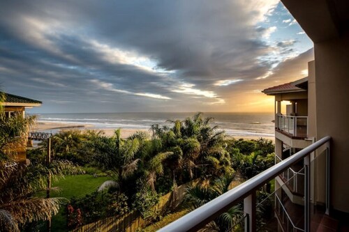 51 La Mer - Stunning sea, beach & coastline view.