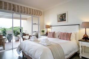 2 bedrooms, bed sheets