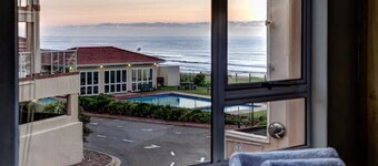 5 La Mer - Side-sea, garden & pool view