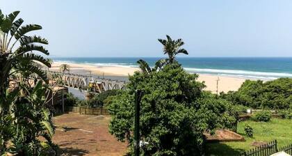 37 La Mer - Sea, estuary and coastline view