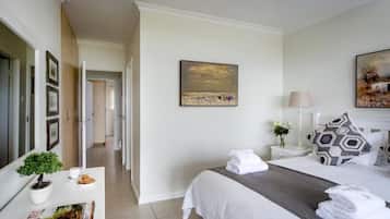 2 bedrooms, bed sheets