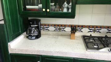 Micro-ondas, fogão, cooktop