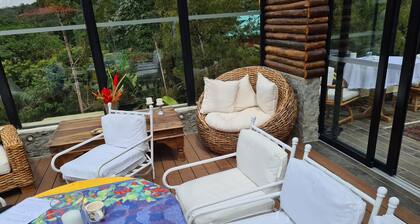 Spacious 7-bedroom chalets in the mountainous forests near Cali with WiFi