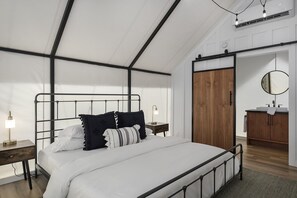 1 chambre, fer et planche à repasser, Wi-Fi, literie fournie