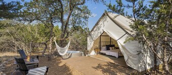 Cherry Cove Glamping W/ Hot tub AND Cowboy Pool!