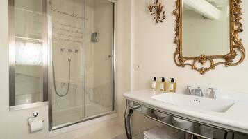 Executive Room | Bathroom