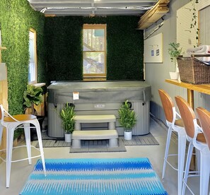 Interior - 4 bedroom house with Hot Tub, close to skiing and Moose Pond (Bridgton)