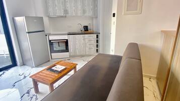 Presidential Suite | Private kitchen | Electric kettle, highchair