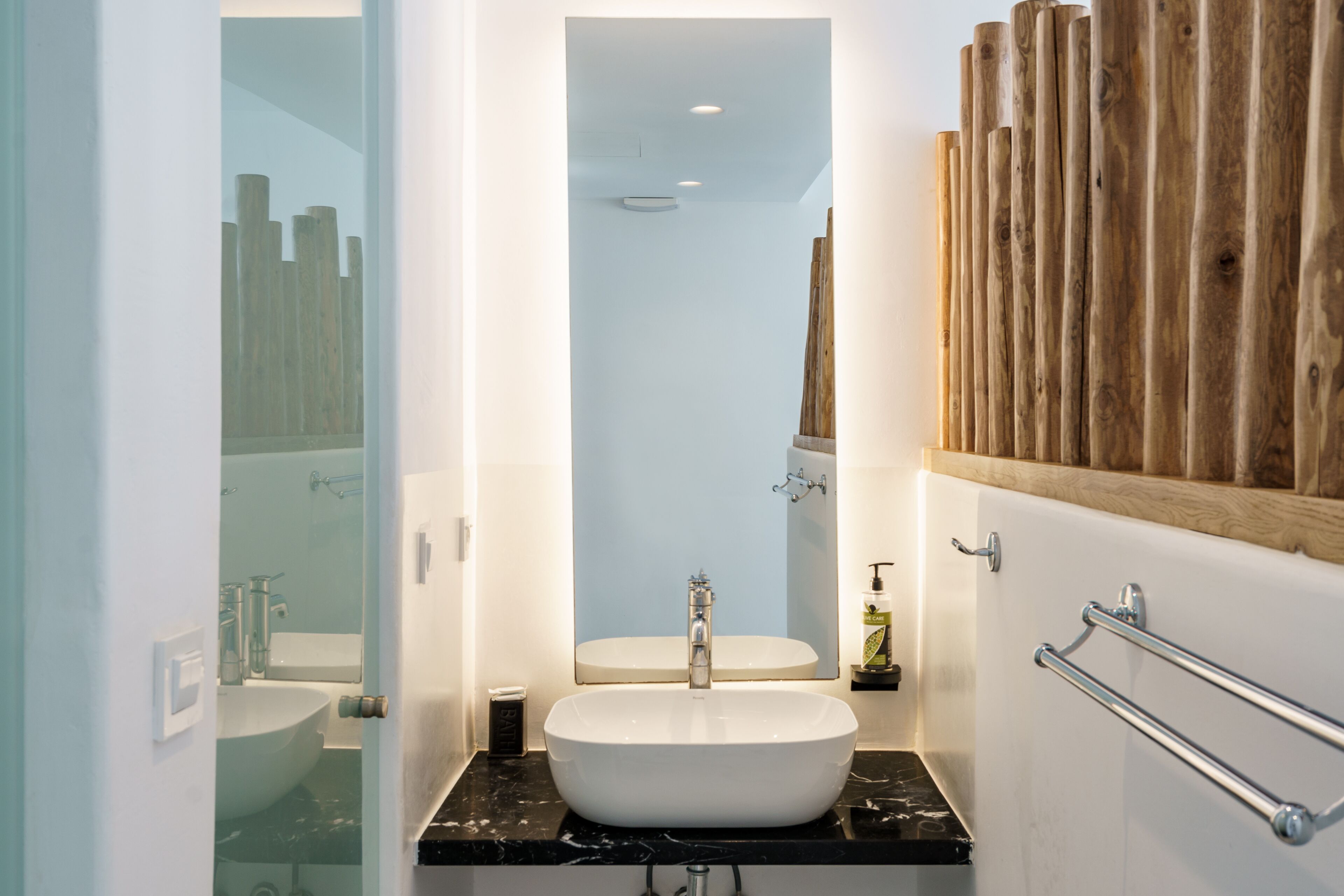 Photo - Bianco a Nero Mykonos