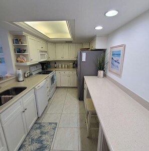 Fridge, microwave, oven, stovetop - Beach House Condo with Unobstructed View of Gulf! (Naples)