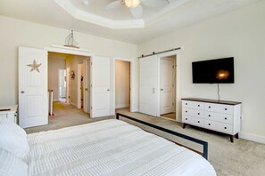 4 bedrooms, iron/ironing board, travel cot, free WiFi