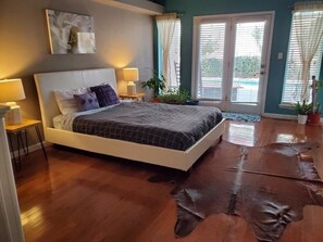 4 bedrooms, free WiFi, bed sheets - Casa Tranquil Azul - A tastefully renovated home (Albuquerque)
