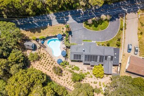 Exterior - Private Pool Villa for family getaways (Aptos)