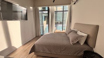 Executive Room 709