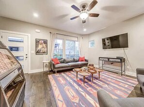 Living area - Fun, Spacious Home w/ Private Porch and Balcony! (Nashville)
