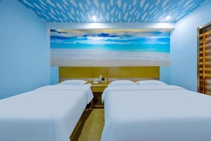 Room - Home Inn Huaxuan Select Hotel (Weihai High-speed Railway Station Hanlefang Branch) (Weihai)