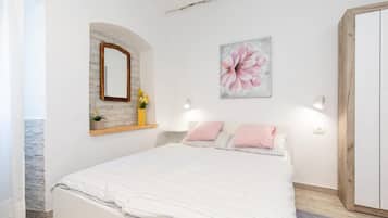 Studio (Studio Apartment with Sea View)