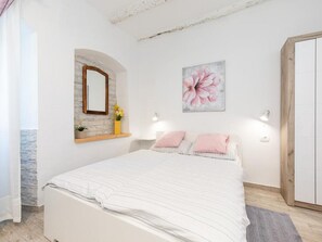 Studio (Studio Apartment with Sea View)