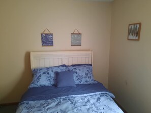 2 bedrooms, WiFi, bed sheets