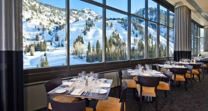 Snowbird Cliff Club 2BR Condo – Unbeatable Ski Access